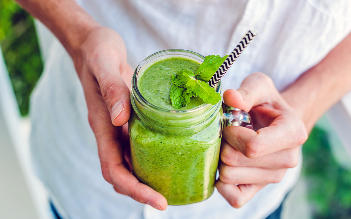 Gut-Friendly Smoothies: A Natural Way to Support Healthy GLP-1 Activity
